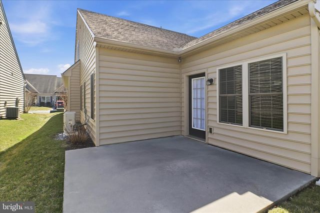 1237 CANTEBURY DR, Mount Joy, PA 17552