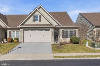 1237 CANTEBURY DR, Mount Joy, PA 17552