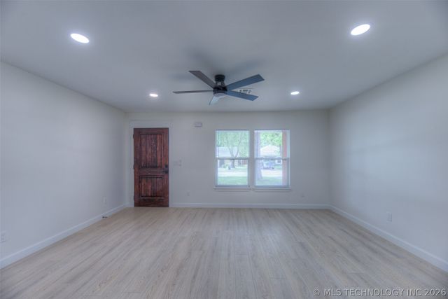 117 S Old Main Street, Coweta, OK 74429