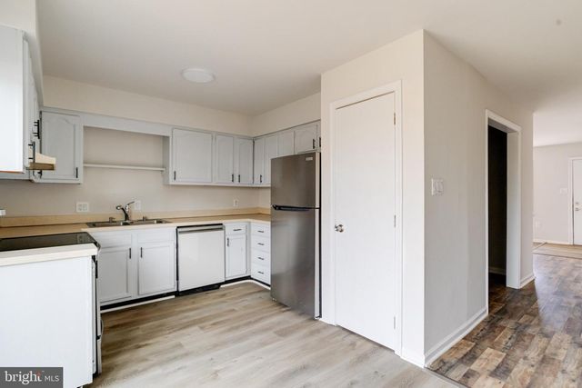 162 E VILLAGE RD, Elkton, MD 21921