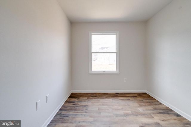 162 E VILLAGE RD, Elkton, MD 21921