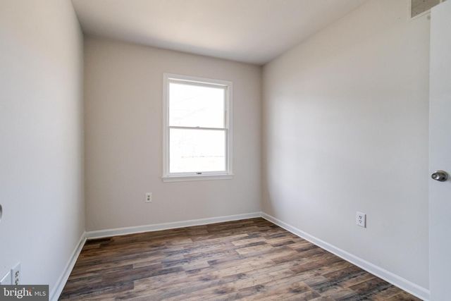 162 E VILLAGE RD, Elkton, MD 21921