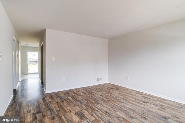 162 E VILLAGE RD, Elkton, MD 21921