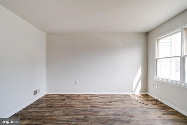 162 E VILLAGE RD, Elkton, MD 21921