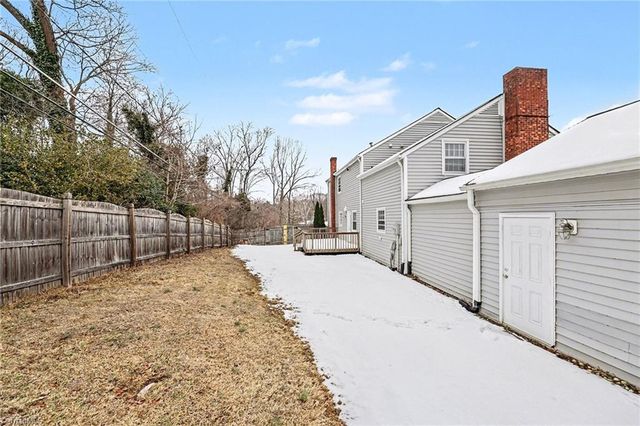 1408 Sweetbriar Court, High Point, NC 27262