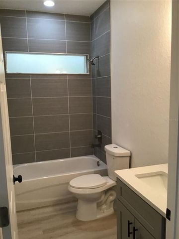 6889 SE 23 AVENUE, Ocala, FL 34480