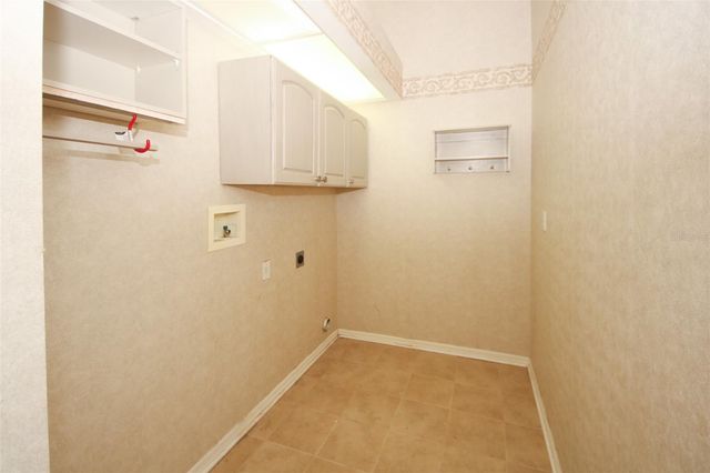 8506 CORAL CREEK LOOP, Hudson, FL 34667