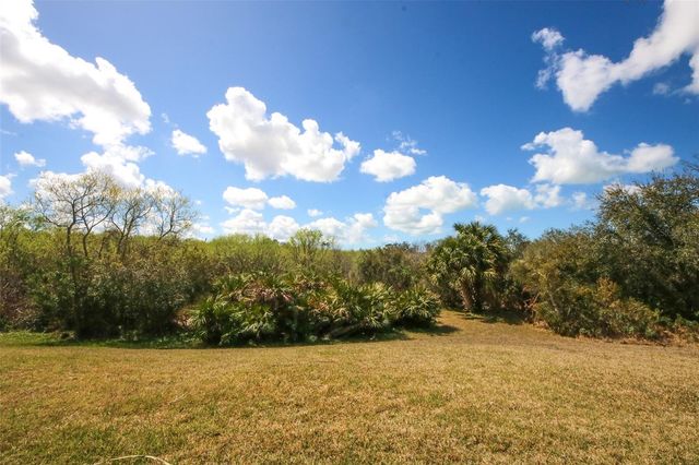 8506 CORAL CREEK LOOP, Hudson, FL 34667