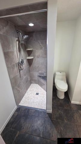 5136 Spaulding Street, Omaha, NE 68104