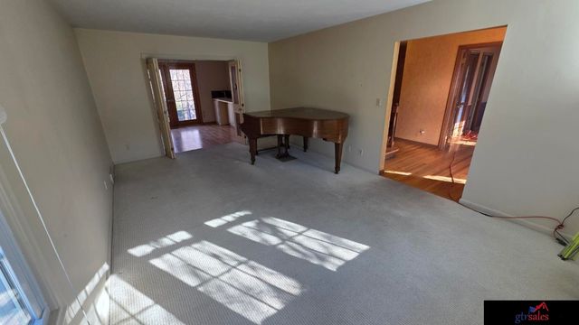 5136 Spaulding Street, Omaha, NE 68104