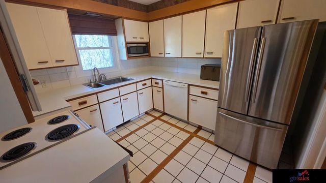 5136 Spaulding Street, Omaha, NE 68104