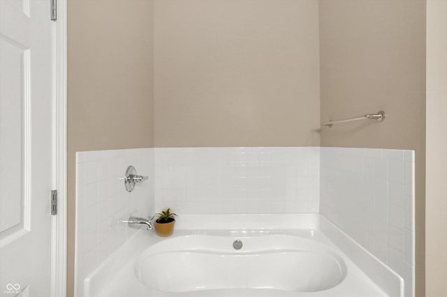 1598 Lacebark Drive UNIT C, Greenwood, IN 46143