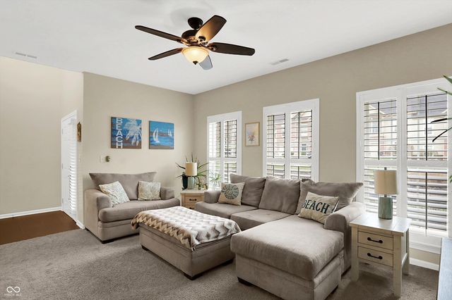 1598 Lacebark Drive UNIT C, Greenwood, IN 46143