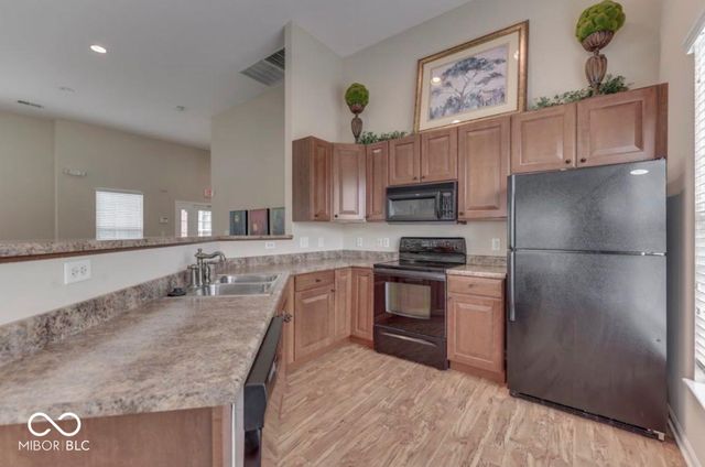 1598 Lacebark Drive UNIT C, Greenwood, IN 46143