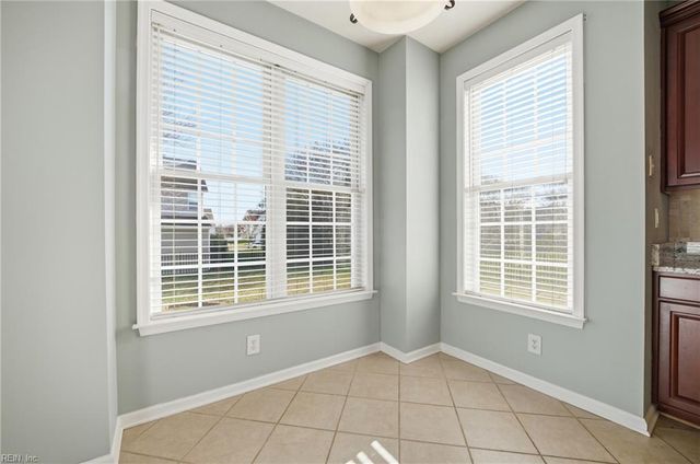 13218 Harbor DR, Carrollton, VA 23314