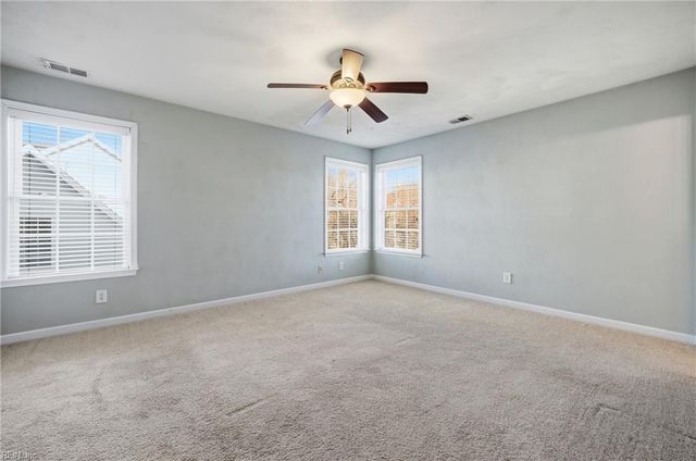 13218 Harbor DR, Carrollton, VA 23314