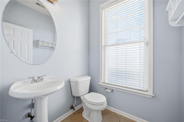 13218 Harbor DR, Carrollton, VA 23314