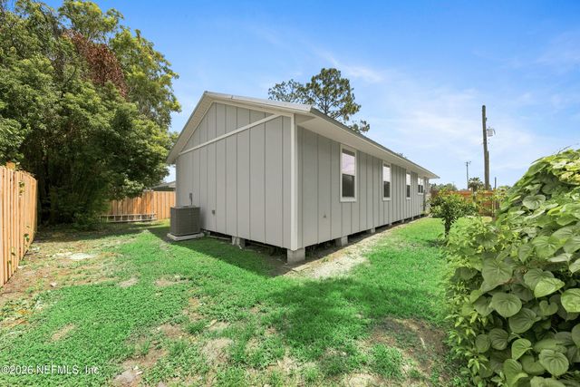1204 NORTH Street, Green Cove Springs, FL 32043