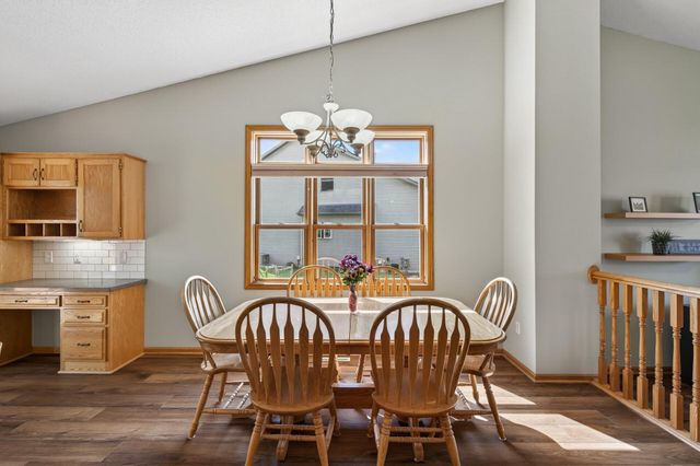 25955 Glen Oak Drive, Wyoming, MN 55092