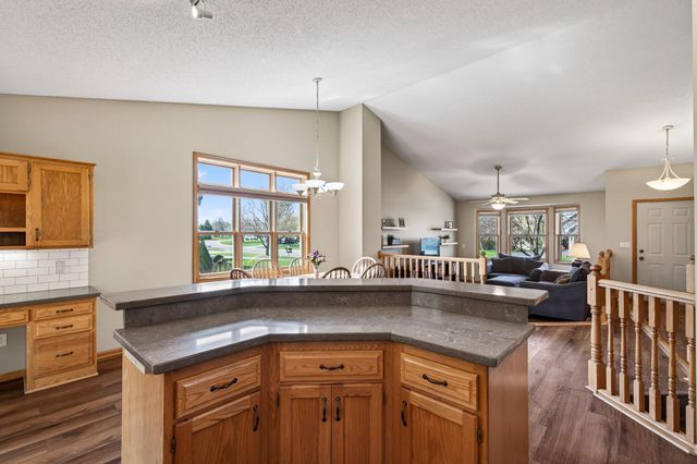 25955 Glen Oak Drive, Wyoming, MN 55092