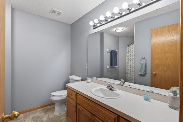 25955 Glen Oak Drive, Wyoming, MN 55092