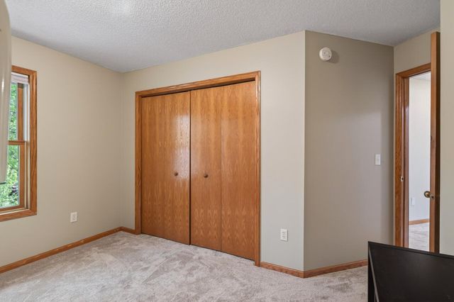 25955 Glen Oak Drive, Wyoming, MN 55092