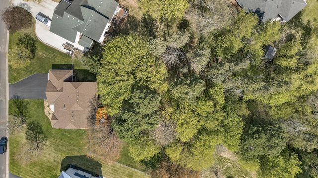 25955 Glen Oak Drive, Wyoming, MN 55092