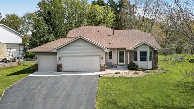 25955 Glen Oak Drive, Wyoming, MN 55092