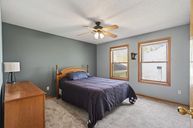 25955 Glen Oak Drive, Wyoming, MN 55092