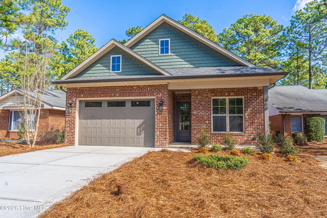450 Pinehurst Trace Drive, Pinehurst, NC 28374