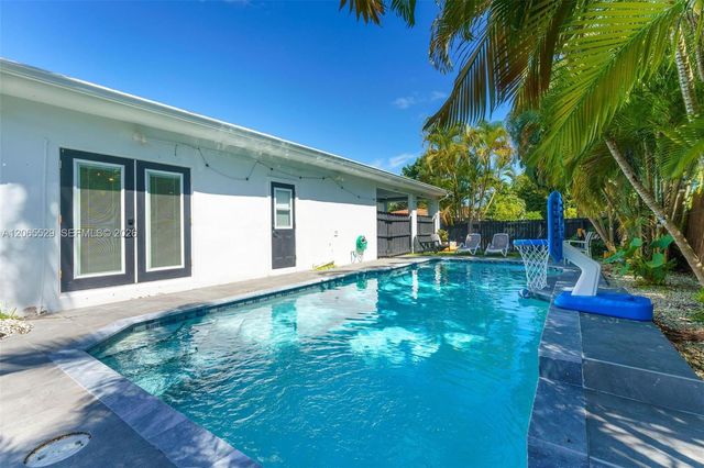 11420 NE 4th Avenue, Miami, FL 33161