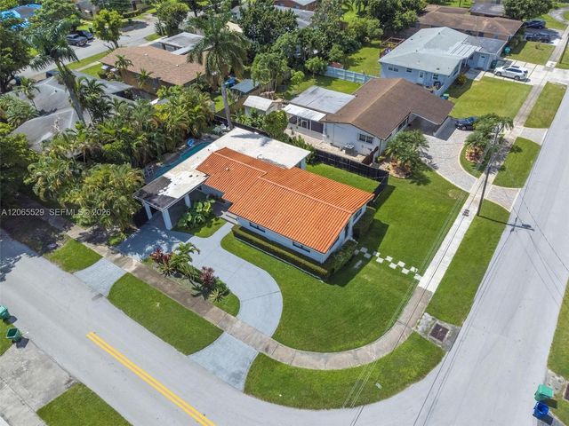 11420 NE 4th Avenue, Miami, FL 33161