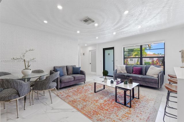 11420 NE 4th Avenue, Miami, FL 33161