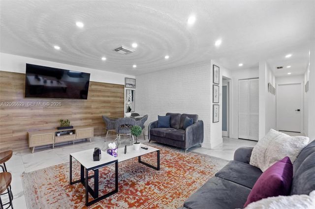 11420 NE 4th Avenue, Miami, FL 33161