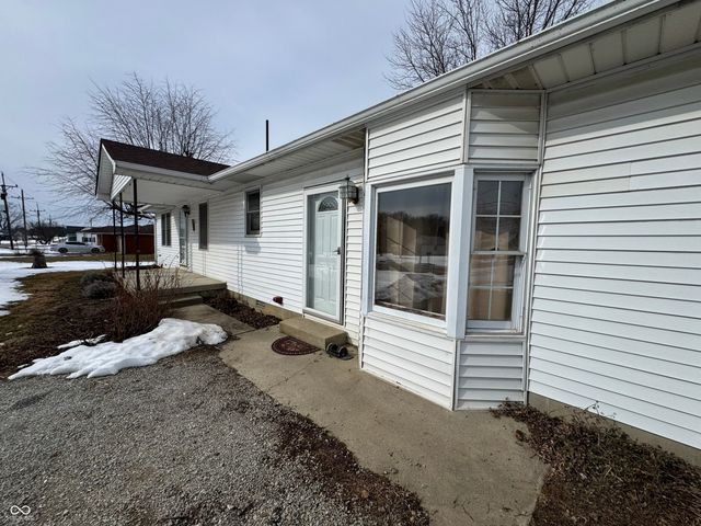 7982 E County Road 200 S, Greensburg, IN 47240