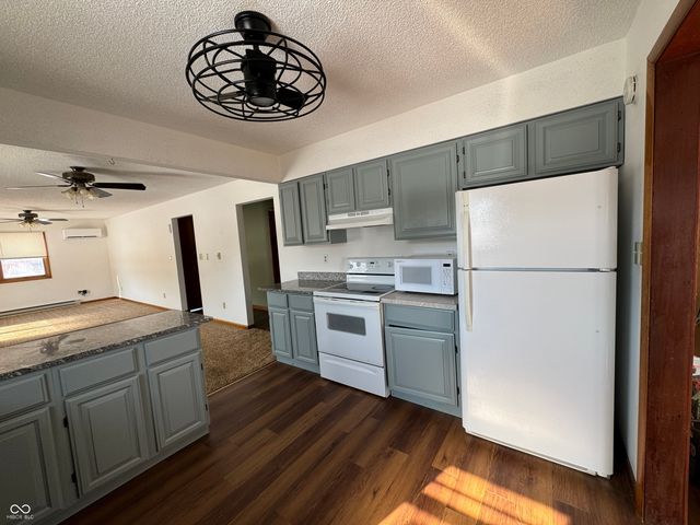 7982 E County Road 200 S, Greensburg, IN 47240