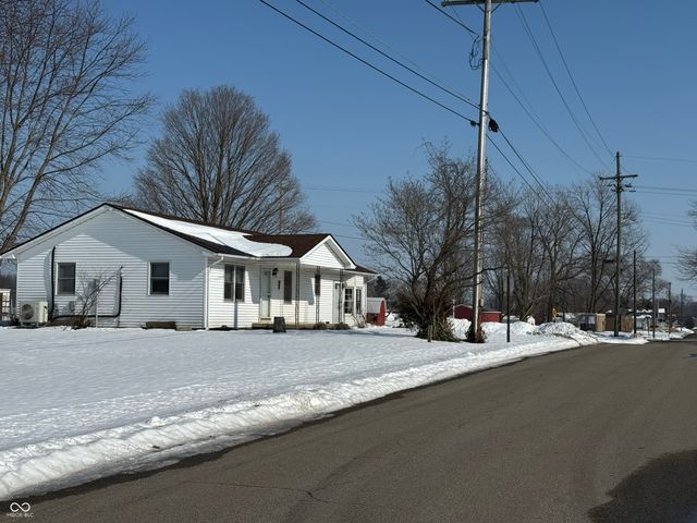 7982 E County Road 200 S, Greensburg, IN 47240