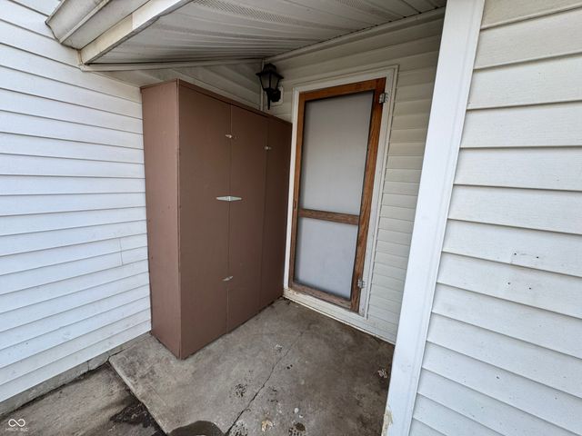 7982 E County Road 200 S, Greensburg, IN 47240