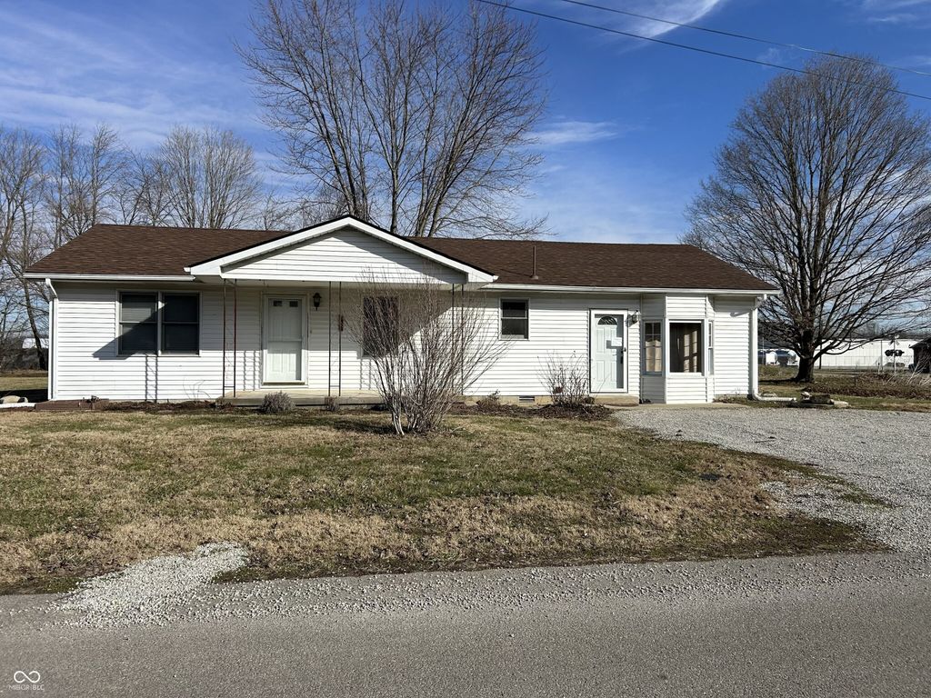 7982 E County Road 200 S, Greensburg, IN 47240