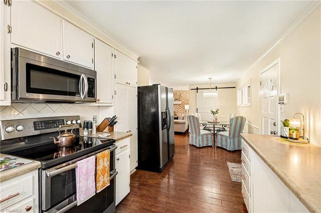 913 Alice Drive, Thomasville, NC 27360