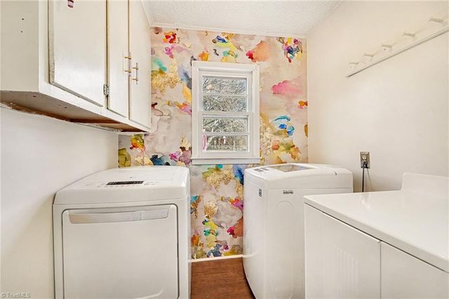 913 Alice Drive, Thomasville, NC 27360