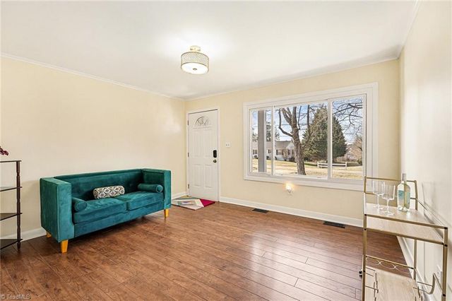 913 Alice Drive, Thomasville, NC 27360