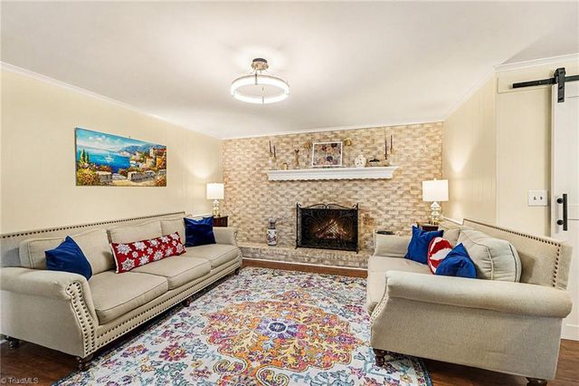 913 Alice Drive, Thomasville, NC 27360