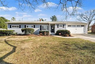 913 Alice Drive, Thomasville, NC 27360