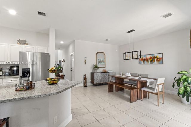 5343 SW 40th Ave, Dania Beach, FL 33314