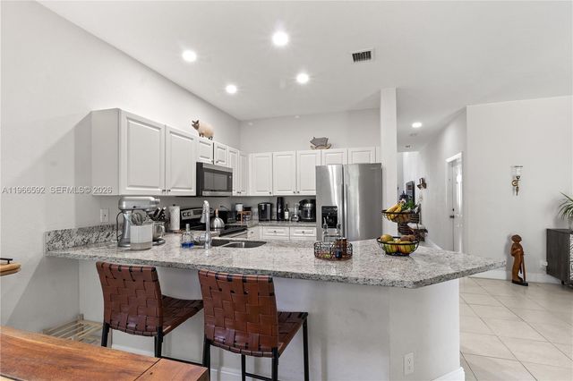 5343 SW 40th Ave, Dania Beach, FL 33314