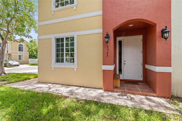 5343 SW 40th Ave, Dania Beach, FL 33314