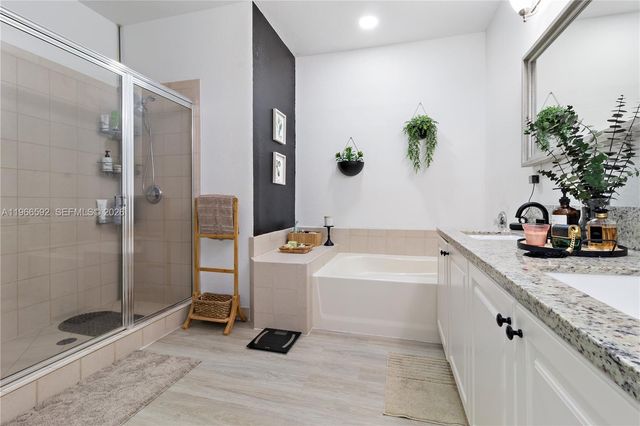 5343 SW 40th Ave, Dania Beach, FL 33314