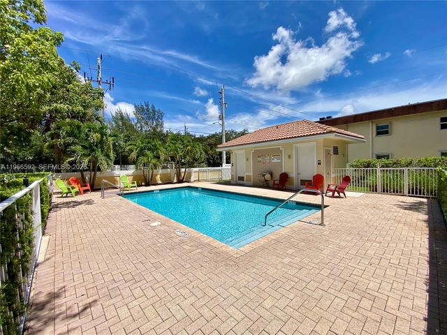 5343 SW 40th Ave, Dania Beach, FL 33314