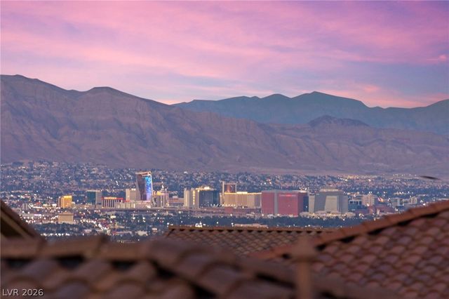 194 Harris Peak Street, Las Vegas, NV 89138